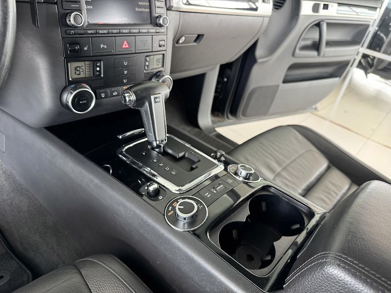 Volkswagen Touareg - fotka 23 z 37