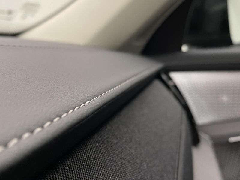 Volvo XC90 (2026) T8 AWD RECHARGE DARK ULTRA - fotka 38 z 75
