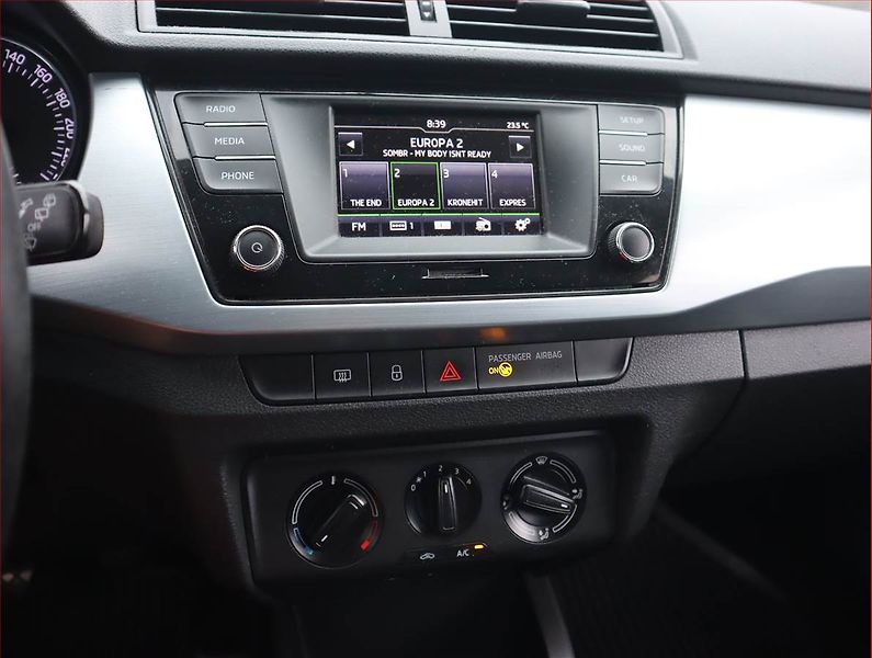 Škoda Fabia (2016) 1.2 TSI, Serv.kniha, Tempomat - fotka 12 z 18