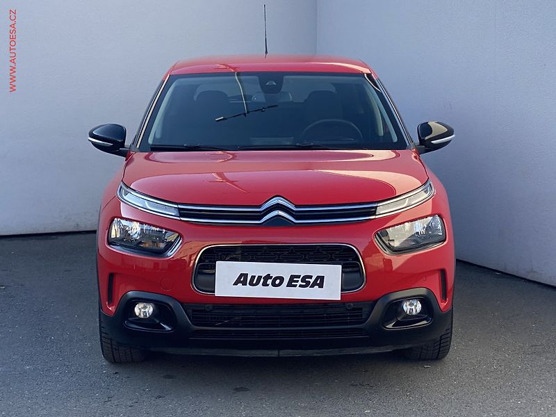 Citroën C4 Cactus (2020) 1.2 PT, 1.maj,ČR, Shine - fotka 2 z 18