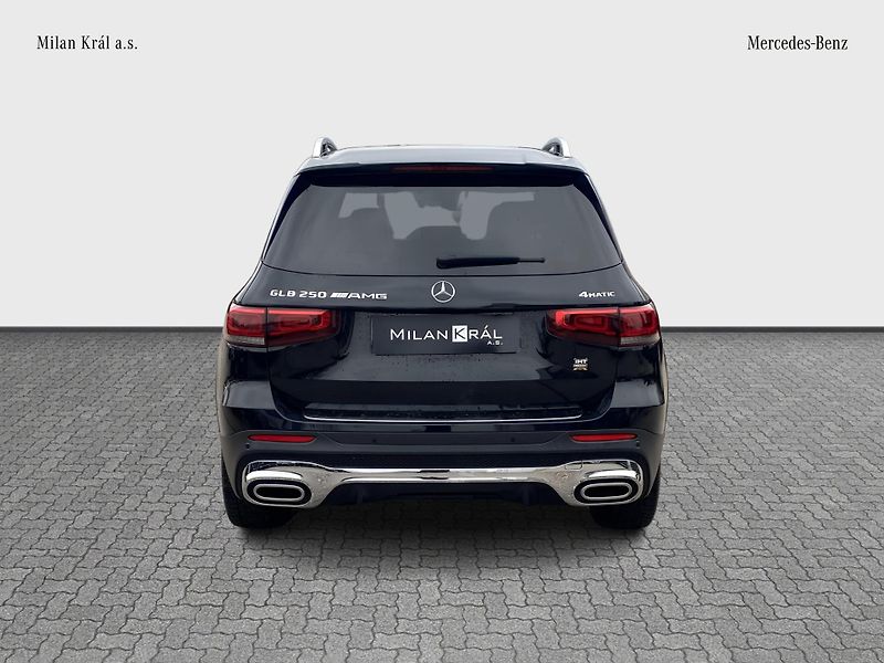 Mercedes-Benz GLB GLB 250 AMG 4M - fotka 4 z 28