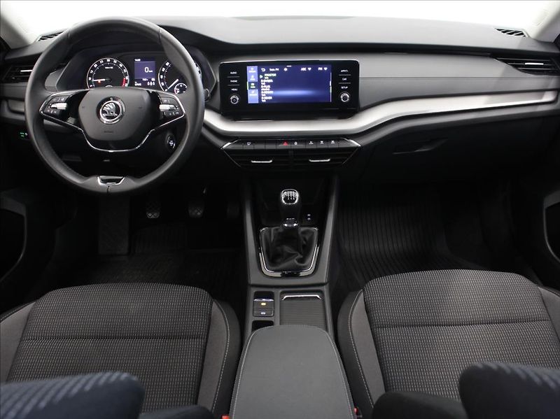 Škoda Octavia 2,0 TDi MT Ambition 67tkm. ČR - fotka 8 z 21