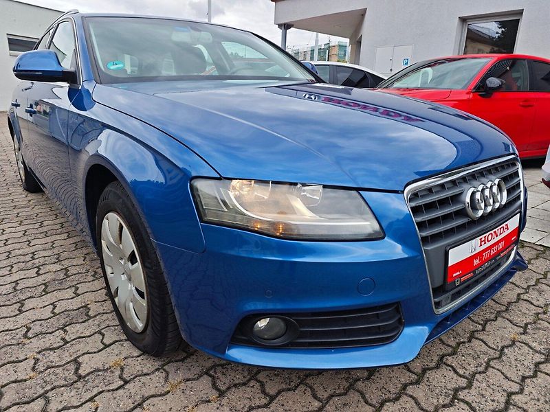 Audi A4 (2008) Avant 2.0 TDi Automat - fotka 31 z 37