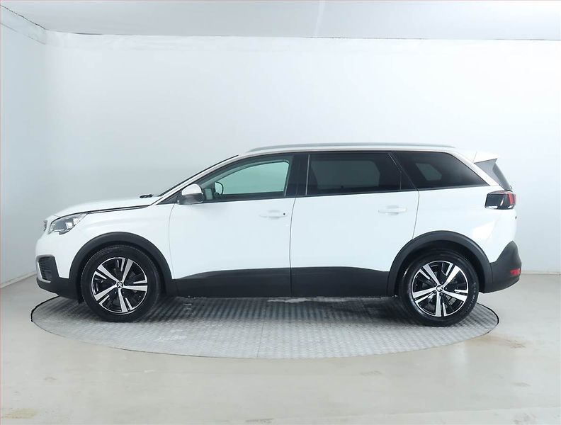 Peugeot 5008 (2020) Active PureTech 130, Automat - fotka 3 z 19