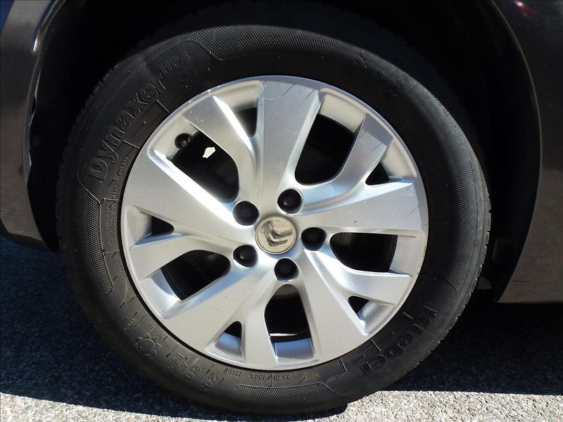 Citroën C4 Picasso 1,2 PureTech 130 6MAN Turbo  S - fotka 43 z 46