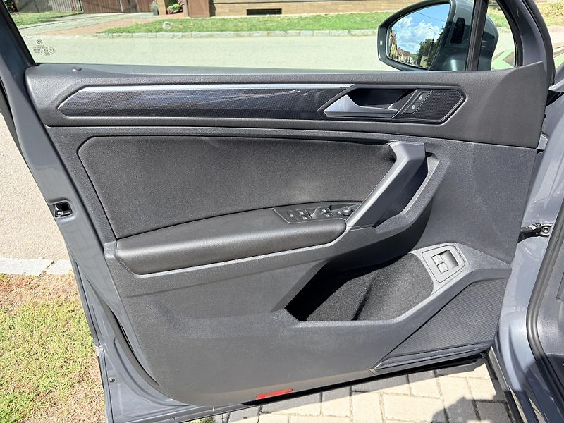 Volkswagen Tiguan 1.4TSI eHYBRID DSG MATRIX  - fotka 11 z 67