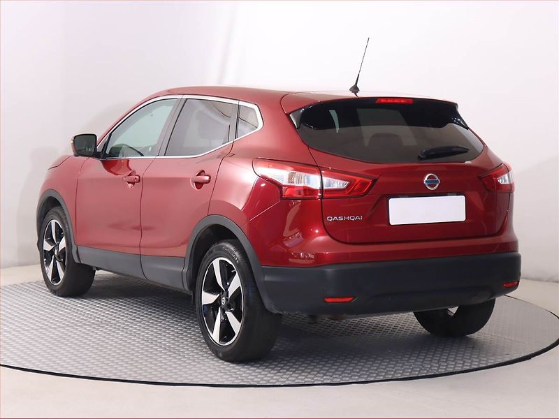 Nissan Qashqai (2016) 1.2 DIG-T, Serv.kniha, Navi - fotka 4 z 18