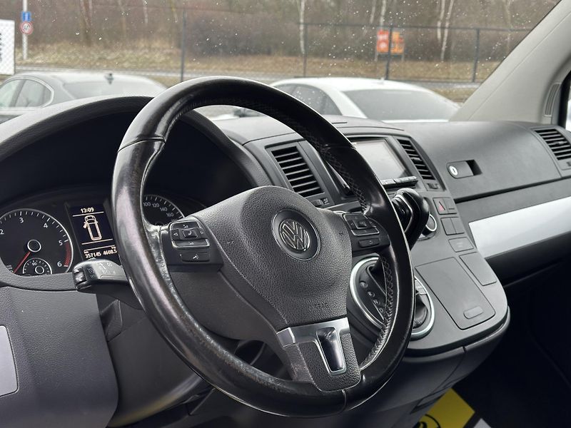 Volkswagen Multivan (2010) Volkswagen Multivan 2010 - fotka 10 z 17