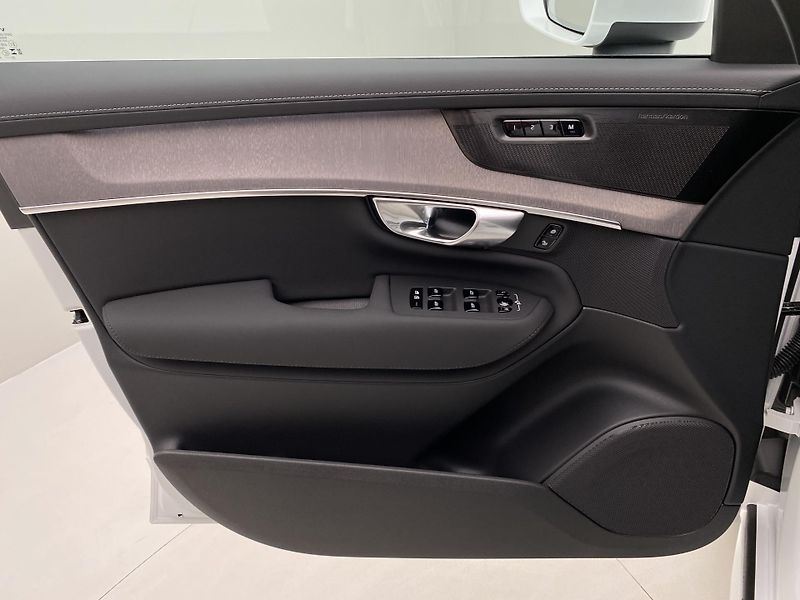 Volvo XC90 (2026) T8 AWD Plug-in BRIGHT PLUS 7m - fotka 7 z 83