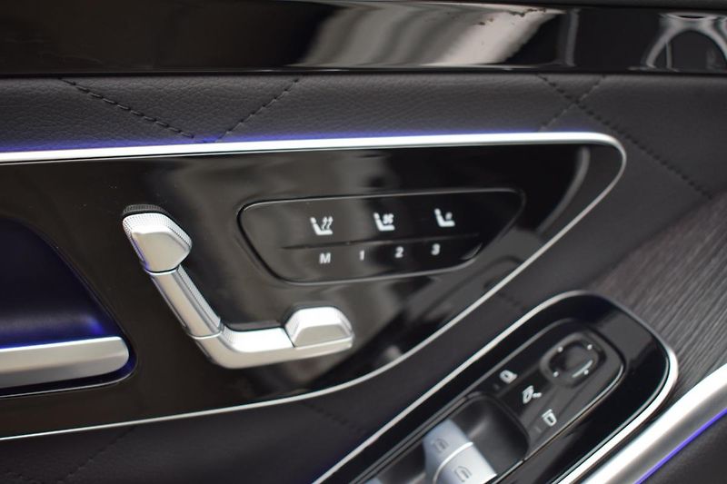 Mercedes-Benz Třídy S (2021) S400d AMG L 4M/360/Masáže/HUD/ - fotka 23 z 48