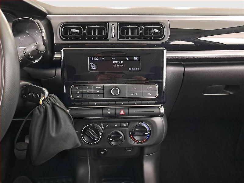 Citroën C3 (2020) 1.2 PureTech, ČR,1.maj - fotka 12 z 17