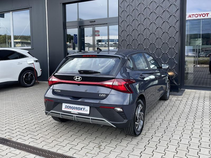 Hyundai i20 WAVE 1.2i 58 kW - fotka 3 z 23