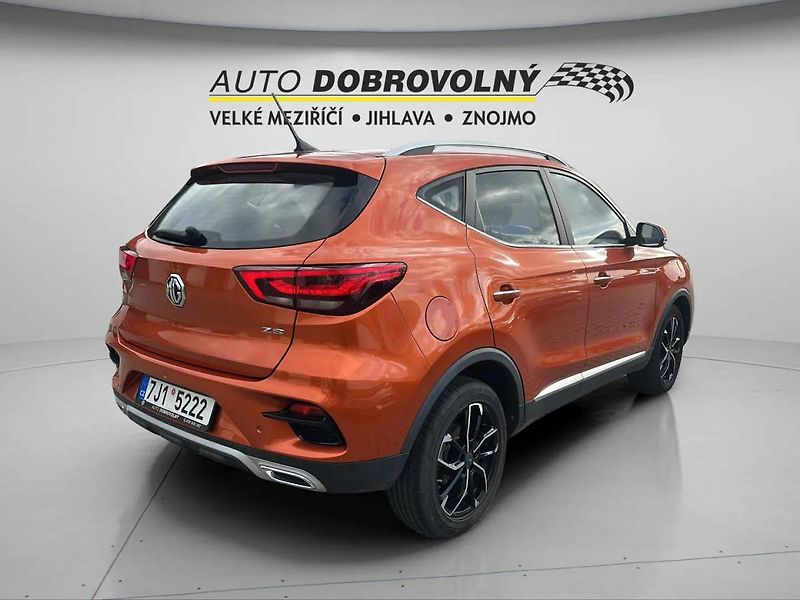 MG ZS Emotion 1,5 78kW MT5/5222 - fotka 2 z 21