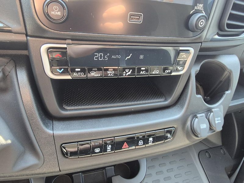 Peugeot Boxer (2026)  3500 L3H2 BlueHDi 140 MAN6 - fotka 15 z 18