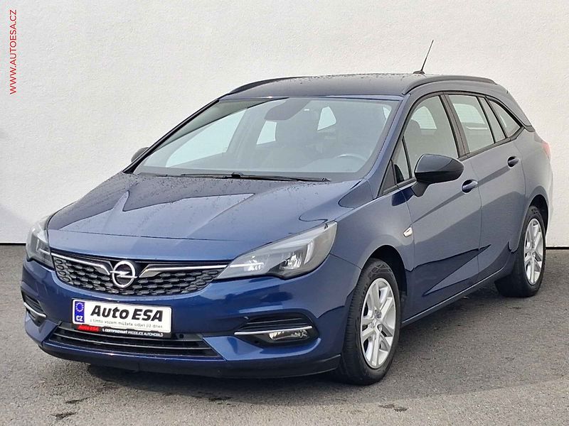 Opel Astra (2022) 1.5 CDTi, Bussines, navi, - fotka 3 z 17