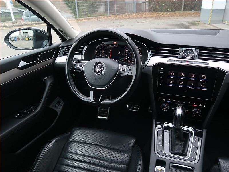 Volkswagen Passat (2018) 2.0 TDI, 4X4, Automat, Kůže - fotka 7 z 28