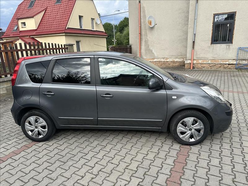 Nissan Note 1,6 KLIMA - fotka 2 z 19