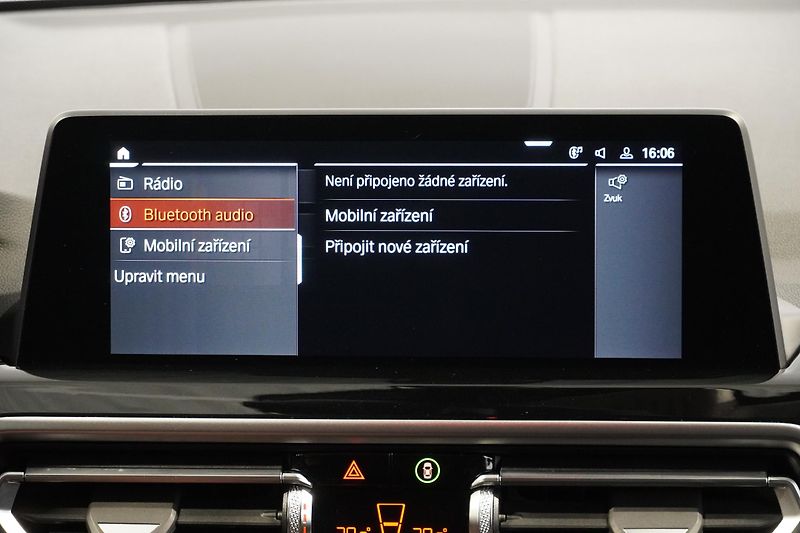 BMW X3 Xdrive20i,ČR,Kamera,Vyhř.volan - fotka 25 z 32