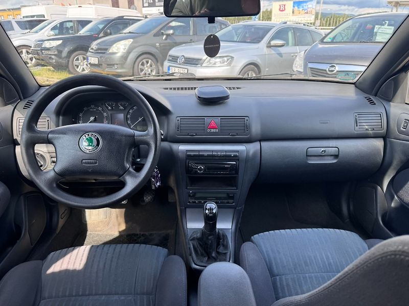 Škoda Octavia (2006) 1,6 MPI 75 KW GO MOTORU - fotka 24 z 47