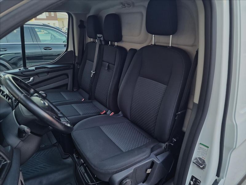 Ford Transit Custom 2.0TDCi Trend L1,ČR,1.Majitel - fotka 32 z 44