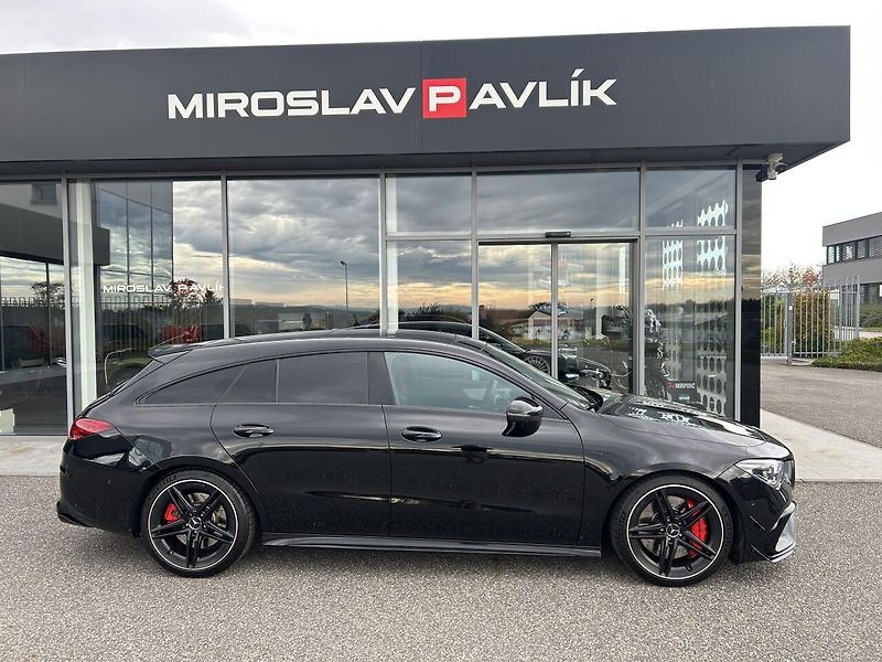 Mercedes-Benz CLA 45 S AMG 4MATIC+ Shooting Brak - fotka 4 z 32