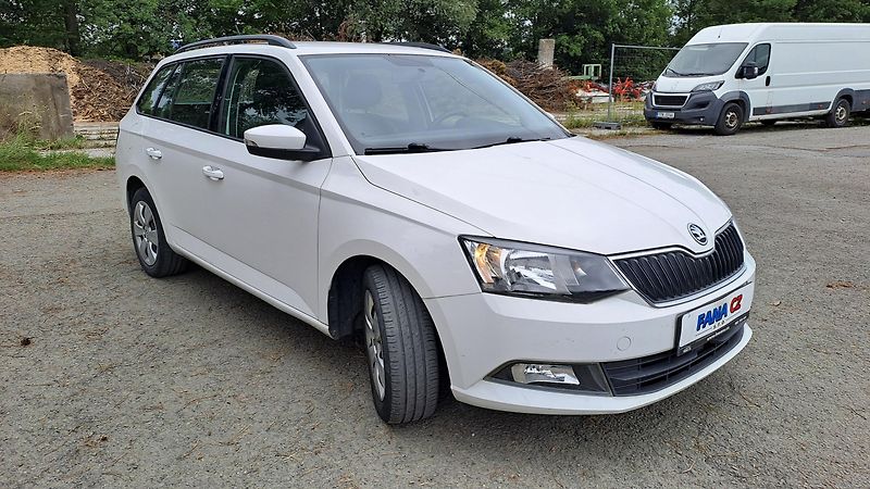 Škoda Fabia 1.0 TSI70 Ambiente+ - fotka 3 z 27
