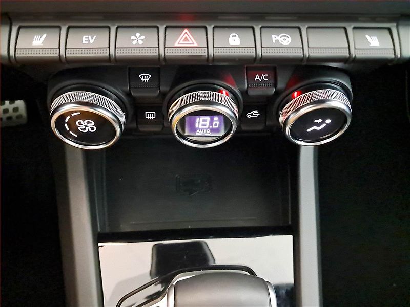 Renault Arkana (2023) Intens E-Tech - fotka 17 z 24