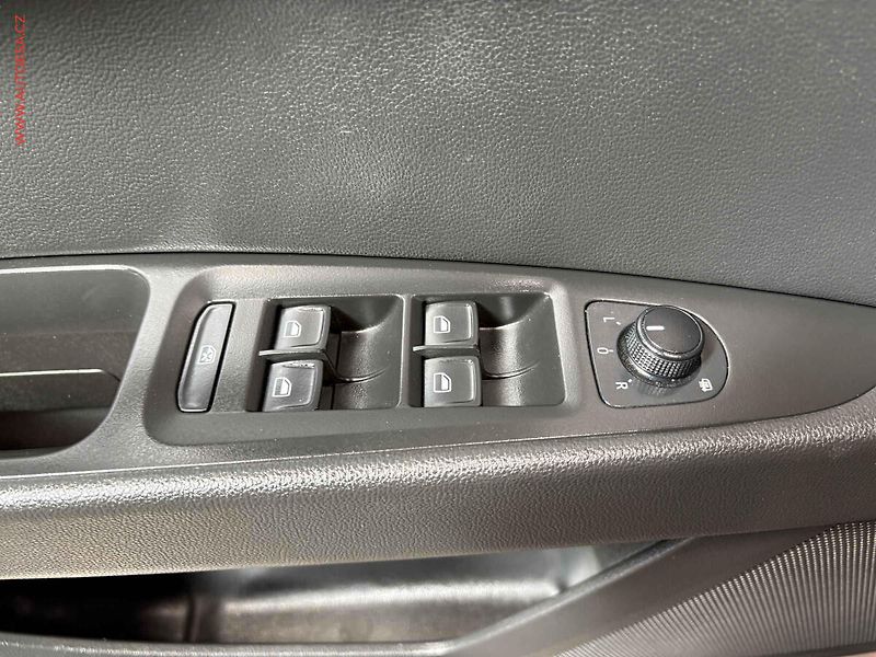 Seat Leon (2014) 2.0 TDi, ST, AC, TZ - fotka 12 z 15