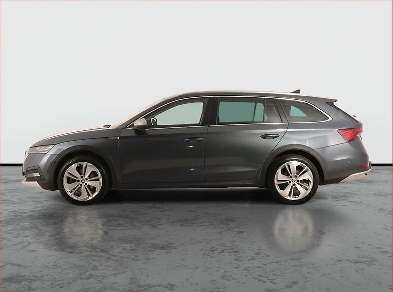 Škoda Octavia (2021) Scout 2.0 TDI, Scout, 4x4 - fotka 3 z 32