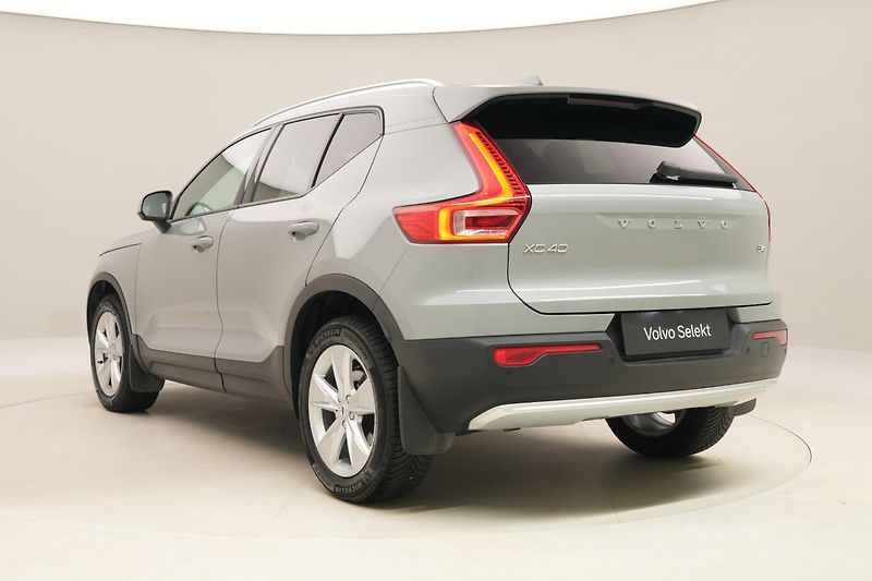 Volvo XC40 B4 CORE AUT  - fotka 11 z 49