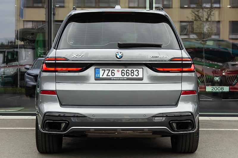 BMW X7 3,0   xDrive40d ČR MpaketHarma - fotka 7 z 32