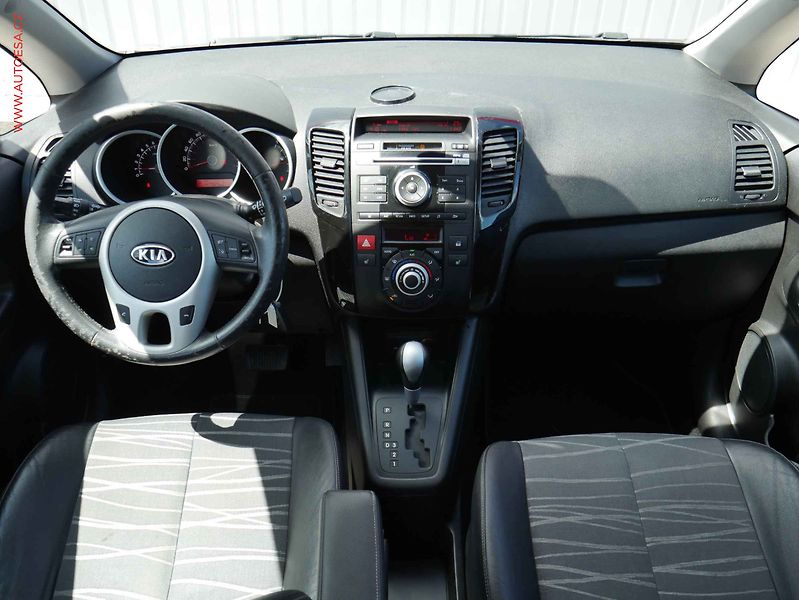 Kia Venga (2011) 1.6 CVVT, AT, tempo, park - fotka 8 z 18