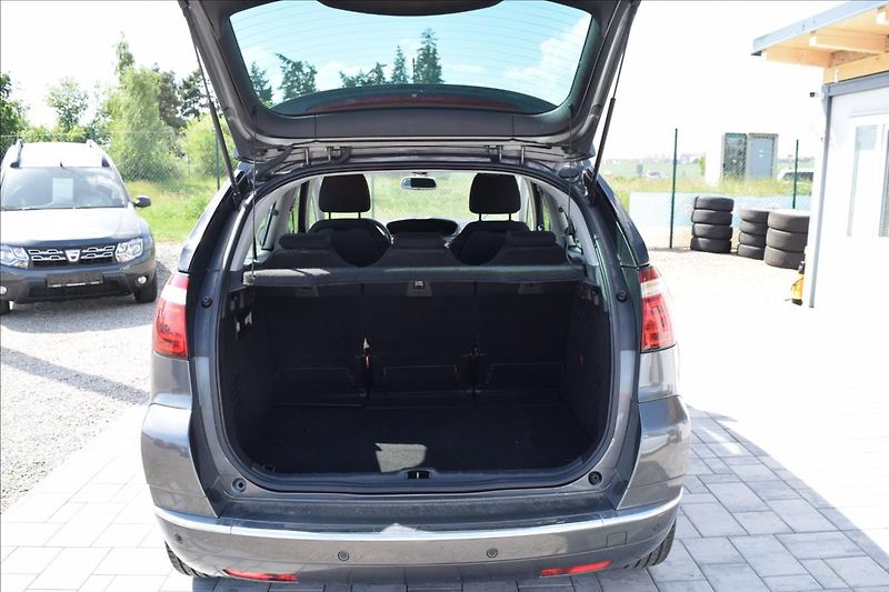 Citroën C4 Picasso 1,6 HDI 82KW NÍZKÉ KM 2XKOLA - fotka 25 z 50