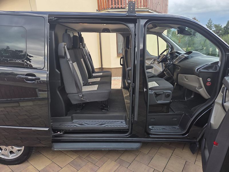 Ford Transit Custom 2.2 TDCi 114kW  5míst  - fotka 17 z 54