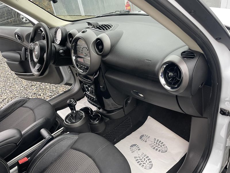 Mini Countryman 2.0SD 110PS COOPER D AUTOMAT!! - fotka 149 z 189