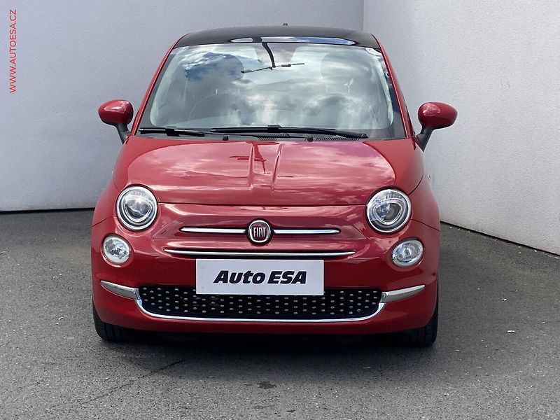 Fiat 500 (2017) 1.2i, Lounge, panor, +kola - fotka 2 z 12
