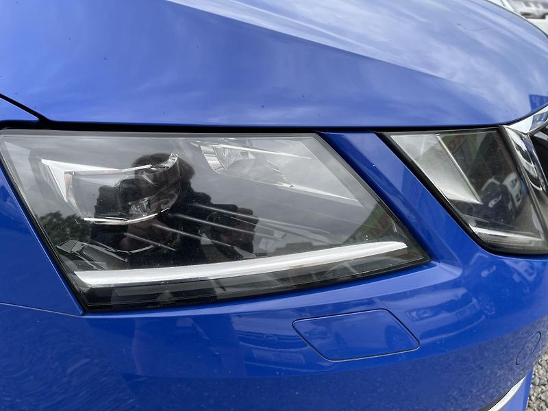 Škoda Octavia 1.6 TDi 85kW Dsg STYLE+ DPH ČR - fotka 5 z 39