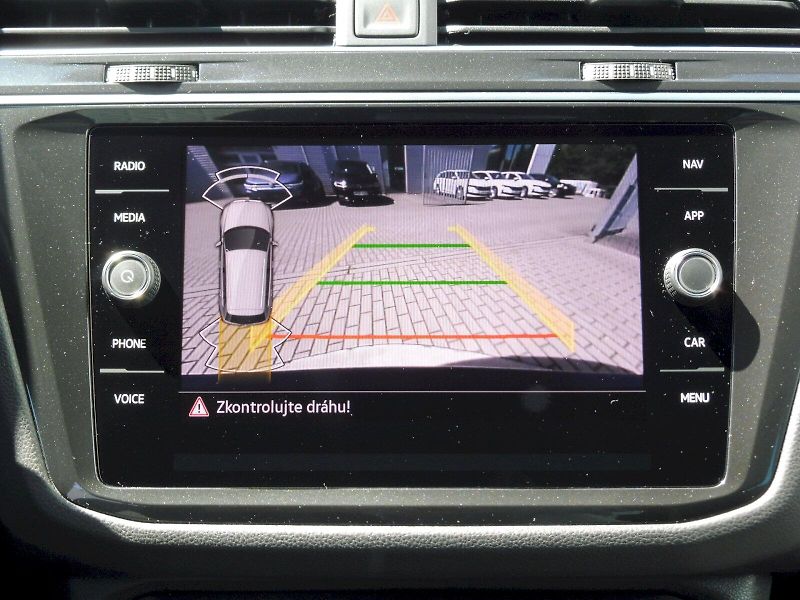 Volkswagen Tiguan (2023) Life 1,5 TSI 110kW - fotka 12 z 25