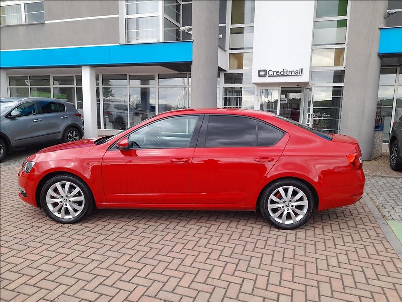 Škoda Octavia 1,5 TSi Ambition - fotka 8 z 18