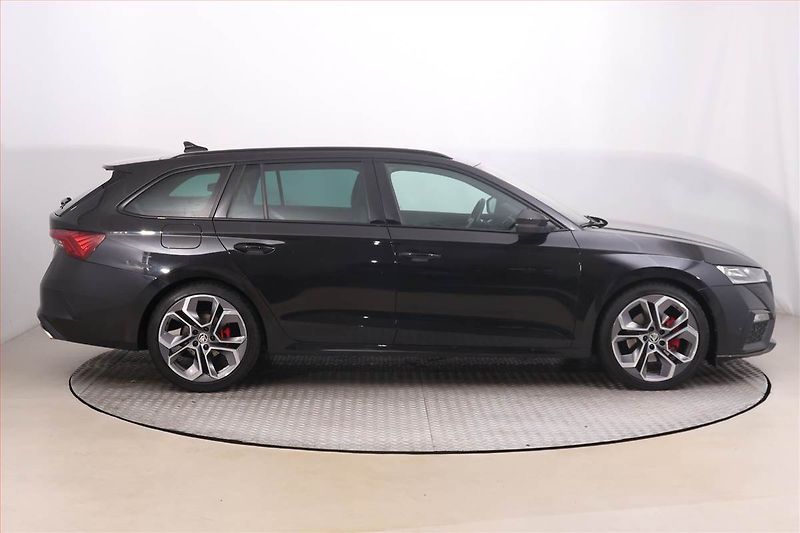 Škoda Octavia (2022) RS 2.0 TDI - fotka 6 z 22