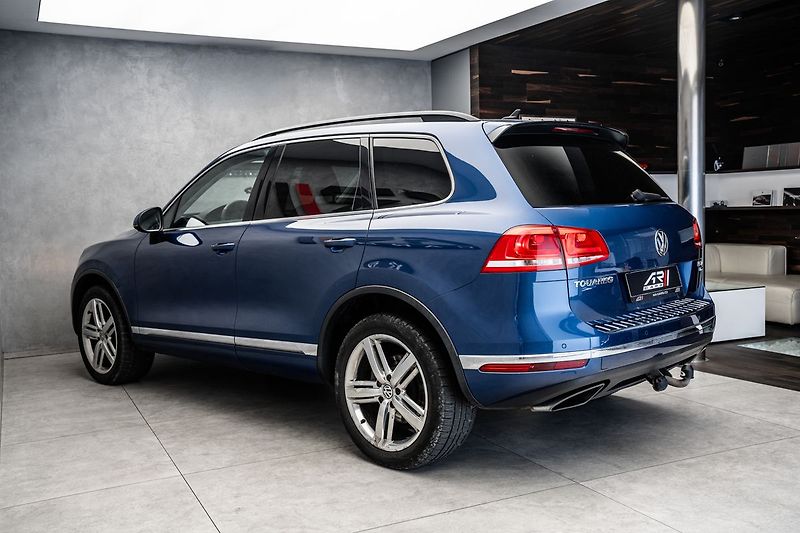 Volkswagen Touareg 3,0TDI Terrain Tech 4M DSG - fotka 10 z 23