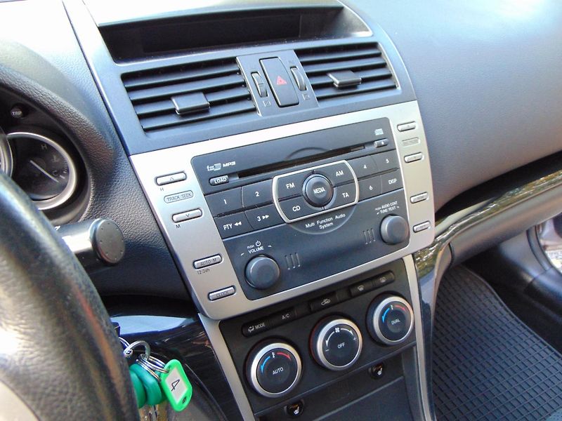 Mazda 6 2,0 Di-D,ČR,SERVISKA - fotka 11 z 19