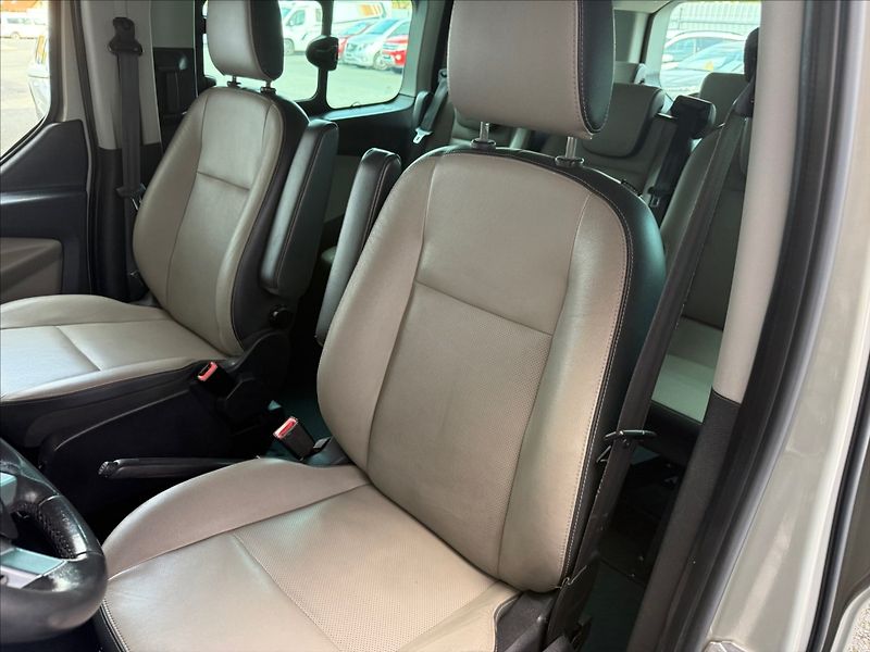 Ford Tourneo Custom 2,2 TitaniumX,92kW,po servisu - fotka 10 z 30