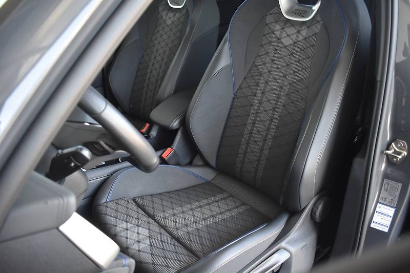 Volkswagen Tayron (2025) 2.0TDI 142kW DSG 4x4, LED, taž - fotka 18 z 22