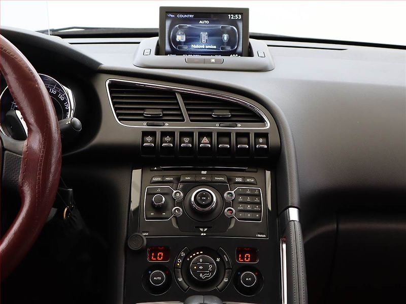 Peugeot 3008 (2012) Hybrid4, 4X4, Automat - fotka 10 z 18