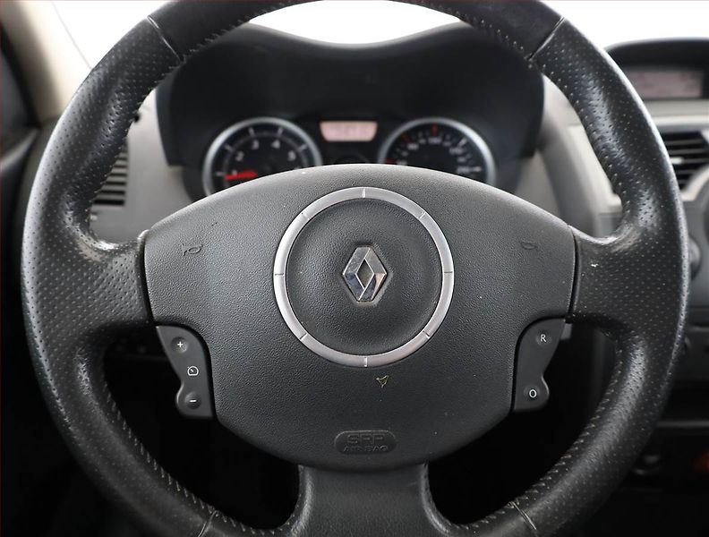 Renault Mégane (2008) 1.6 16V, Klima, jezdí výborně - fotka 8 z 16