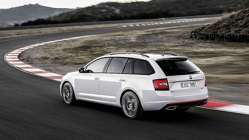 Škoda Octavia Combi.
