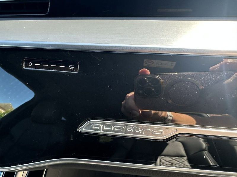 Audi A8 60 TDI V8 Quattro 320kW - fotka 29 z 32