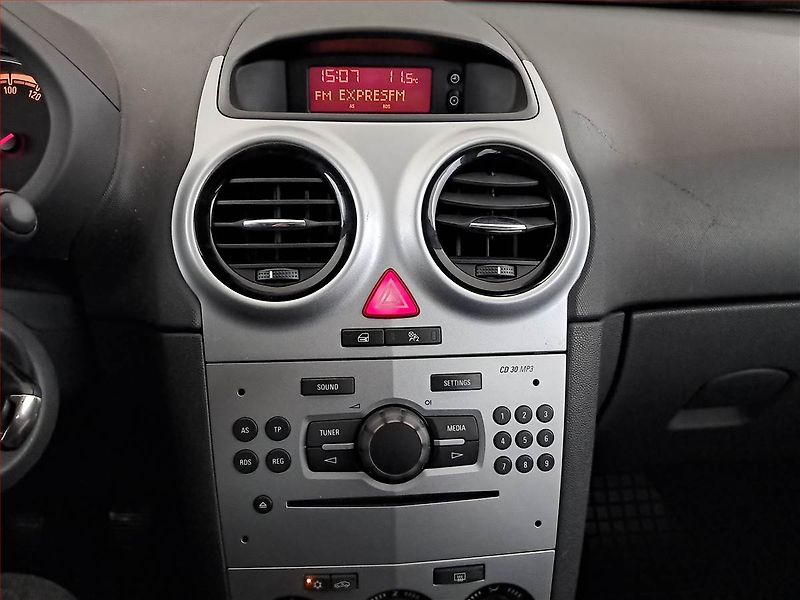 Opel Corsa (2014) 1.2, nová STK, jezdí výborně - fotka 12 z 14