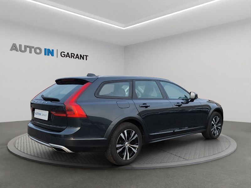Volvo V90 (2019) CROSS COUNTRY D4 4x4 2.0 140kW - fotka 5 z 28